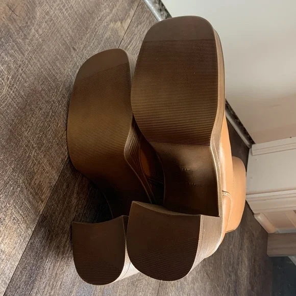 Steve Madden Tan Ankle Boots - Picture 13 of 14